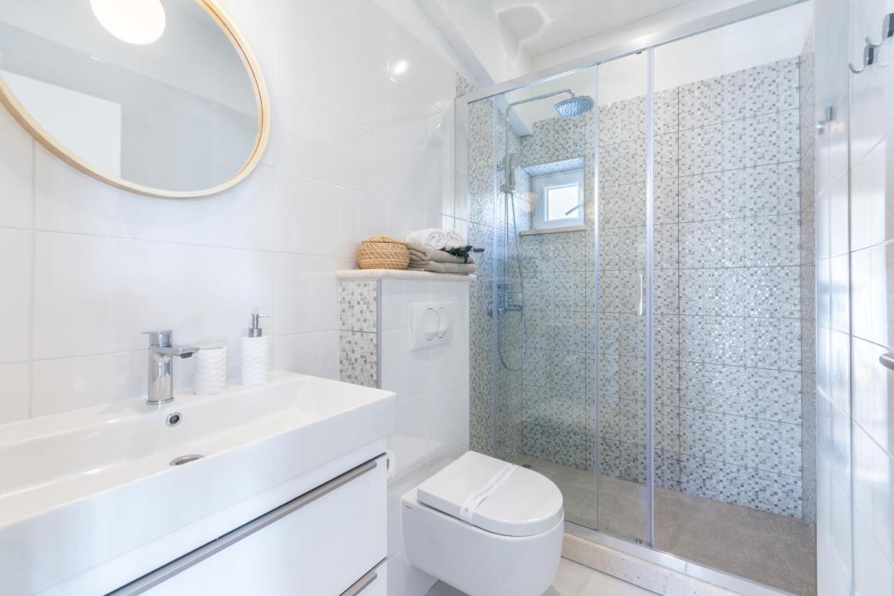 Matanovi Dvori Appartement Milna  Buitenkant foto